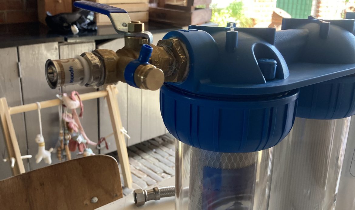Centrale filters aan de wand